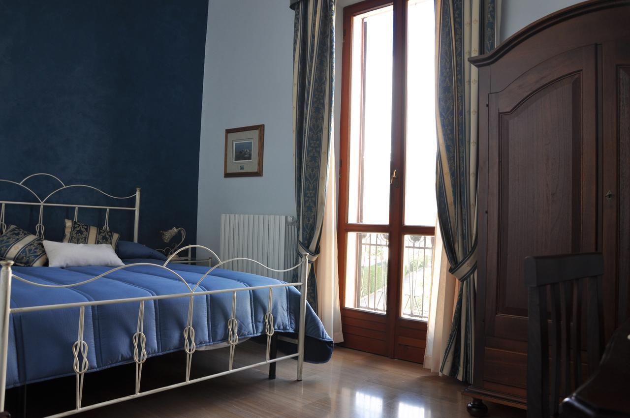 Villa Del Poeta Сульмона Экстерьер фото